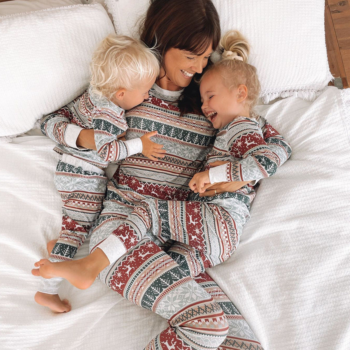 2025 Family Christmas Matching Pajamas Set Xmas Adult Kids Mother And Daughter Father Son Sleepwear Baby Family Look Outfits