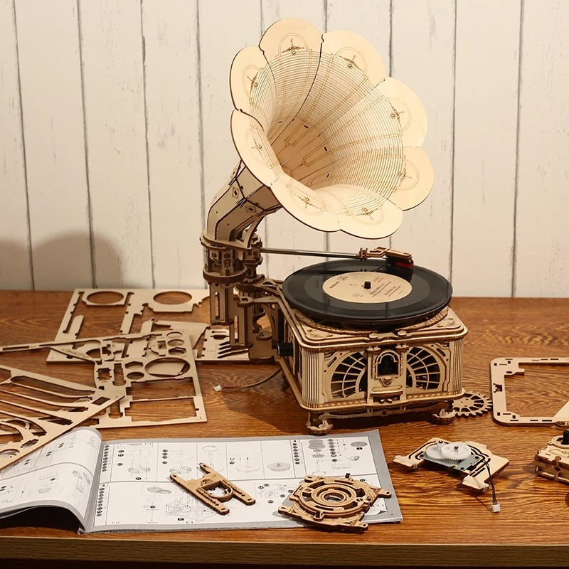 DIY Hand Crank Classic Gramophone Wooden Puzzle