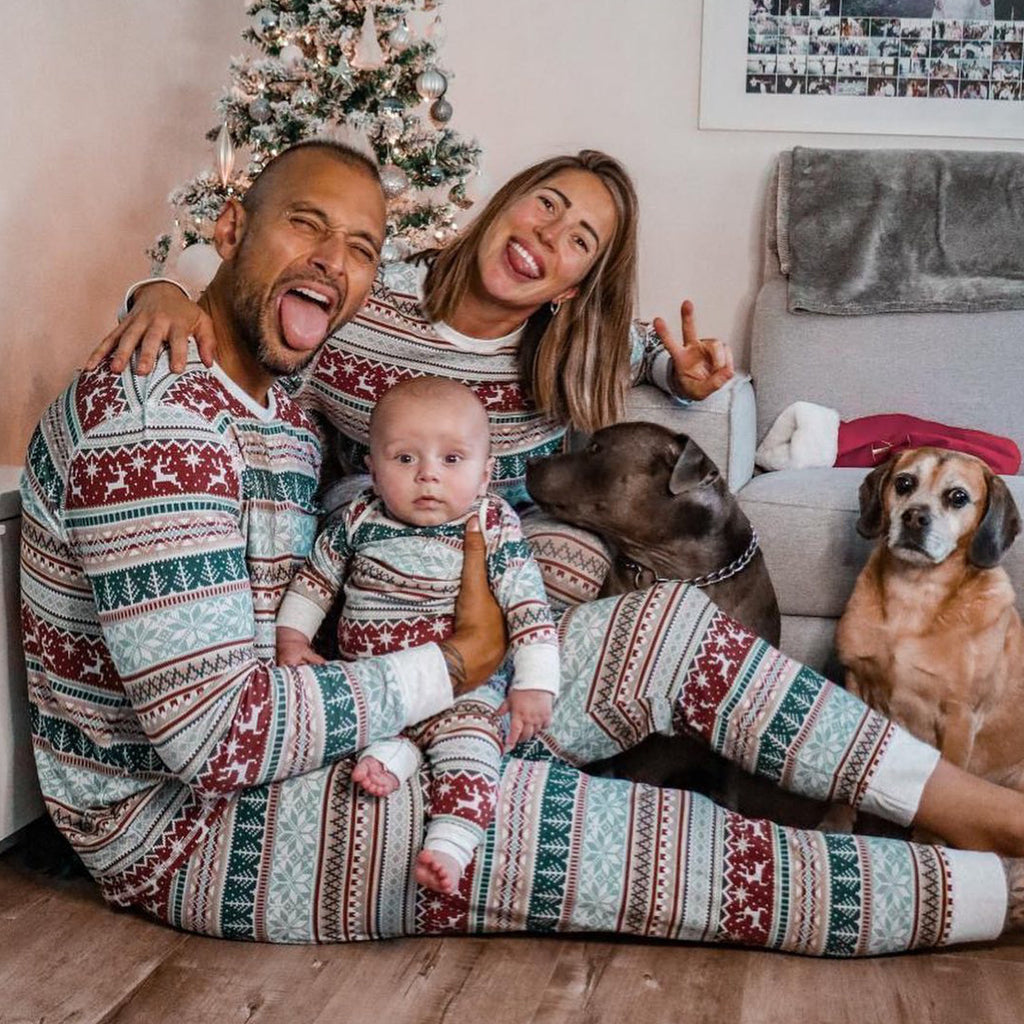 2025 Family Christmas Matching Pajamas Set Xmas Adult Kids Mother And Daughter Father Son Sleepwear Baby Family Look Outfits